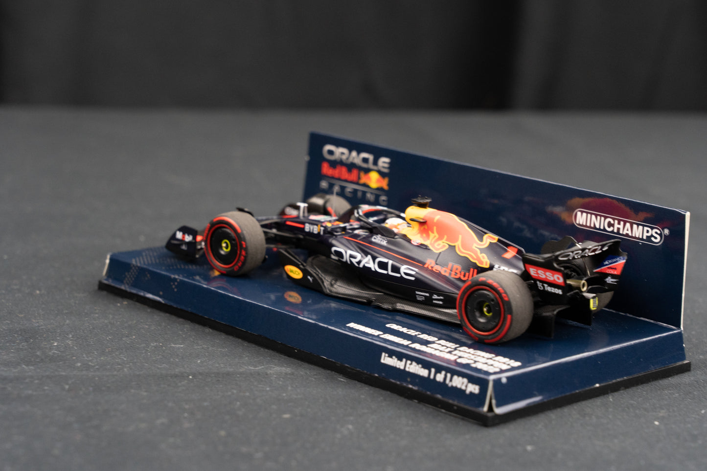 Max Verstappen Red Bull Racing RB18 lim.edition #1 Platz 1 GP Emilia Romagna 2022 - Minichamps 1:43