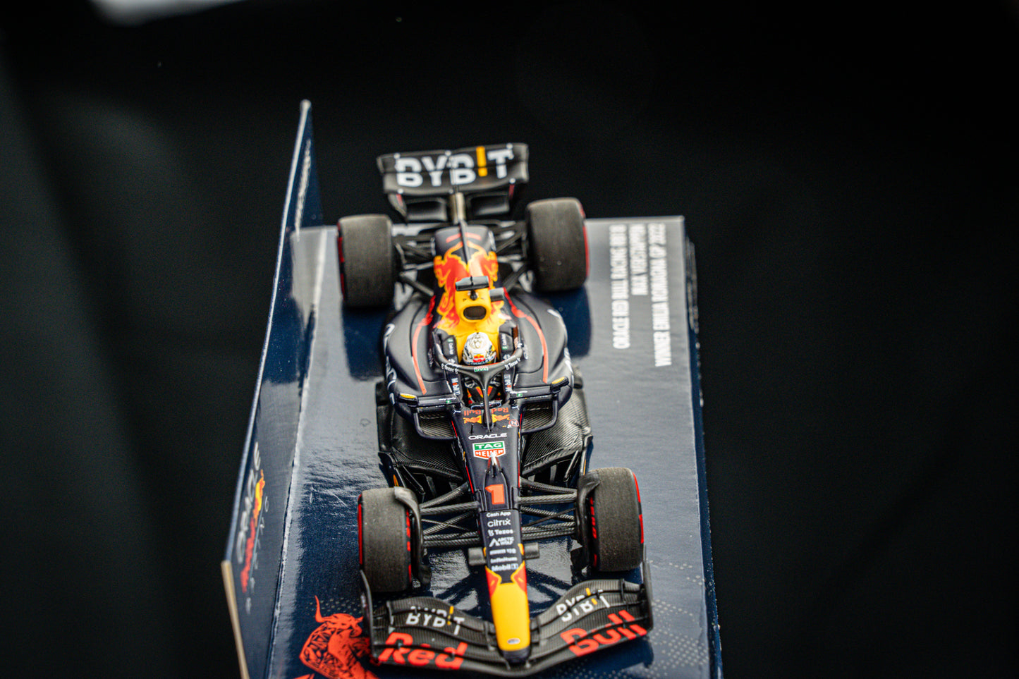 Max Verstappen Red Bull Racing RB18 lim.edition #1 Platz 1 GP Emilia Romagna 2022 - Minichamps 1:43