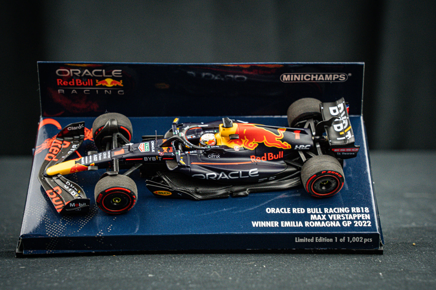 Max Verstappen Red Bull Racing RB18 lim.edition #1 Platz 1 GP Emilia Romagna 2022 - Minichamps 1:43