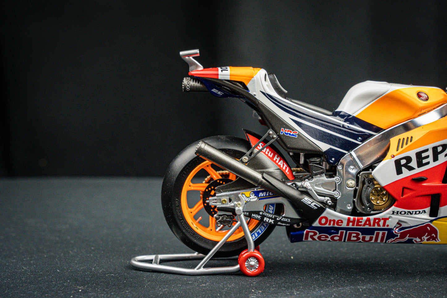 Marc Marquez Honda RC213V #93 MotoGP 2017 Spark 1:12