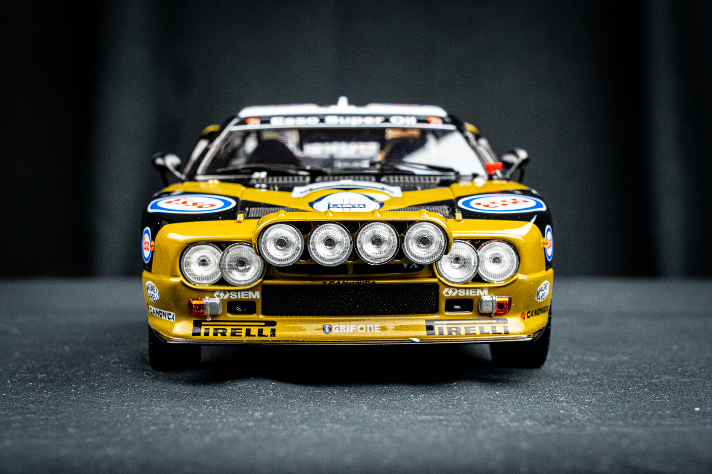 Lancia Rallye 037 #3 F. Tabaton / Tedeschini - P2 Targa Florio 1985 - Kyosho 1:18