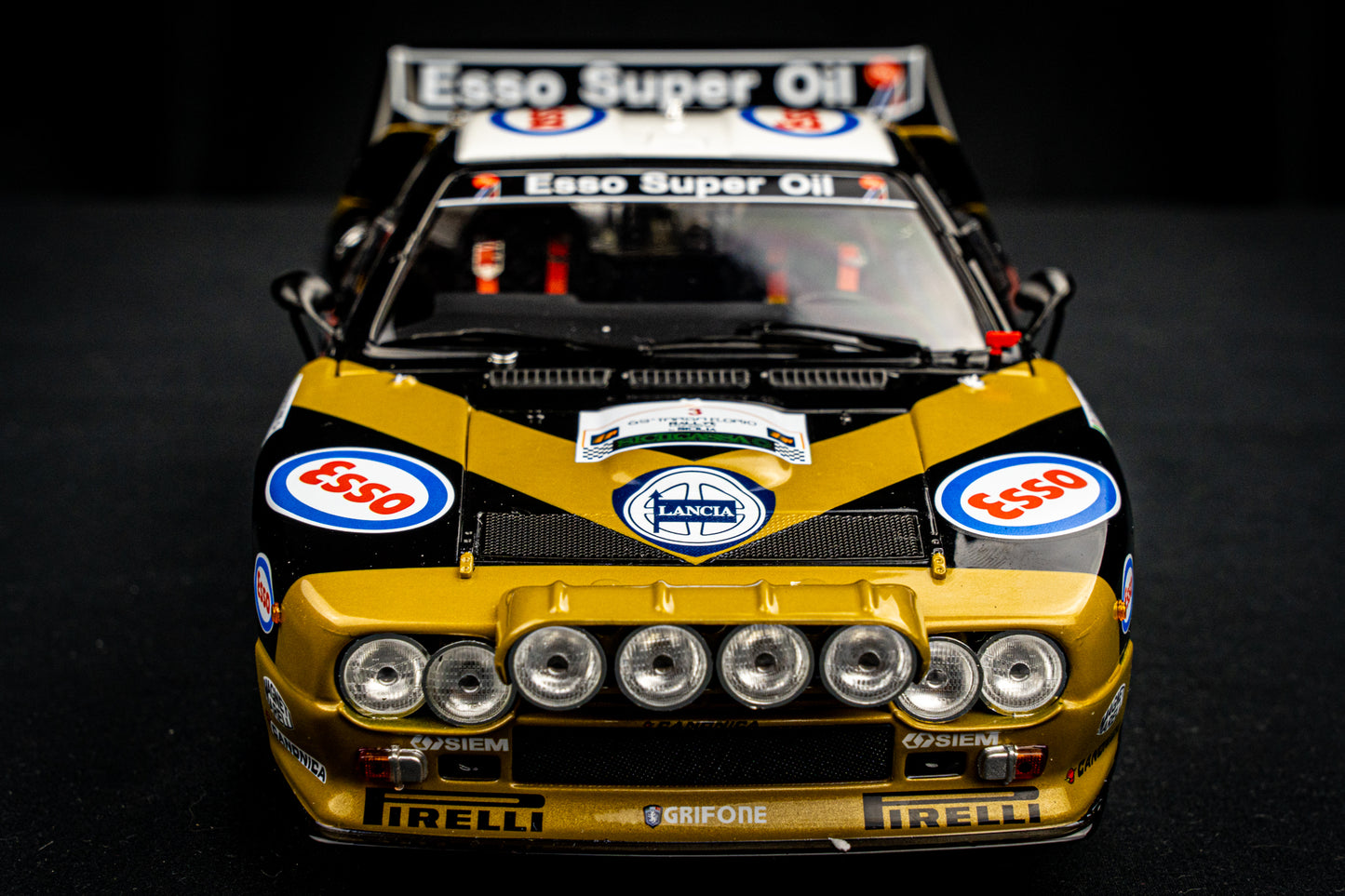 Lancia Rallye 037 #3 F. Tabaton / Tedeschini - P2 Targa Florio 1985 - Kyosho 1:18