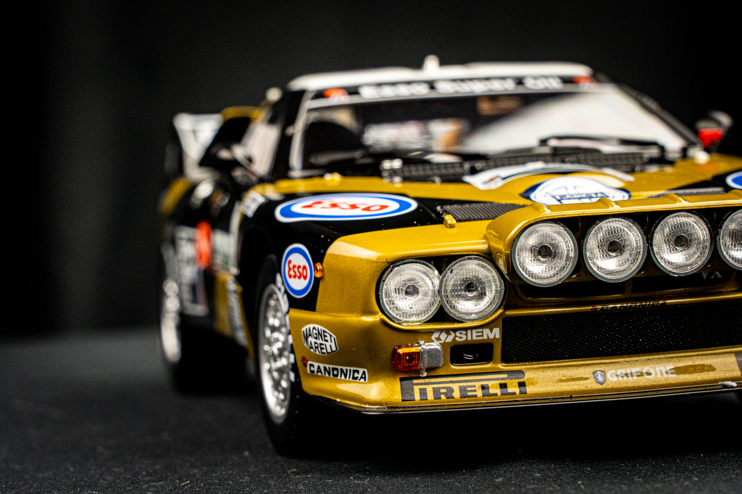 Lancia Rallye 037 #3 F. Tabaton / Tedeschini - P2 Targa Florio 1985 - Kyosho 1:18