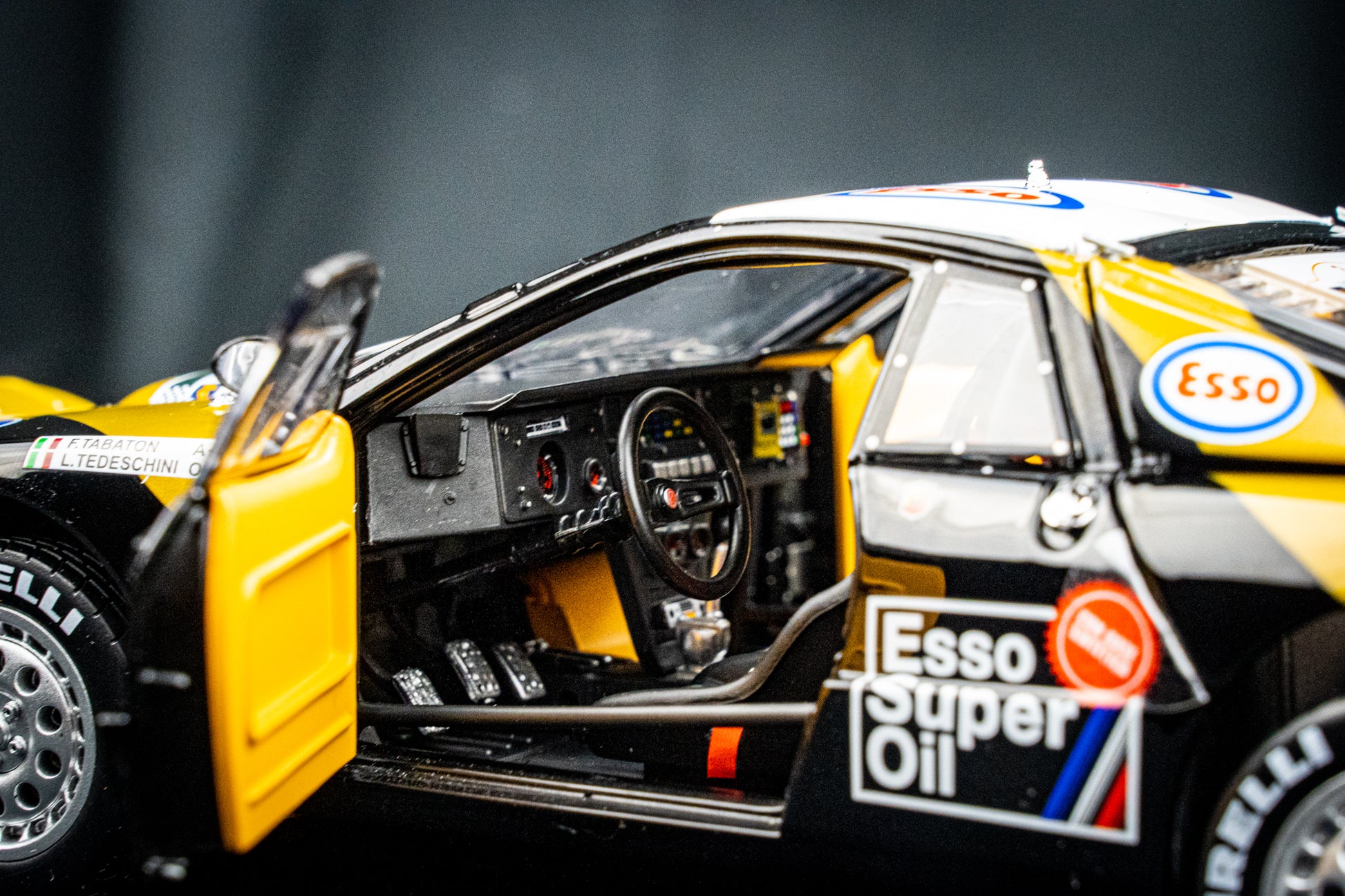 Kyosho 1:18 Lancia Rally 037 A.Bettega Safari Rally 1985 Nr.8 Kyosho 1:18 Lancia Rally 037 A.Bettega Safari Rally 1985 Nr.8