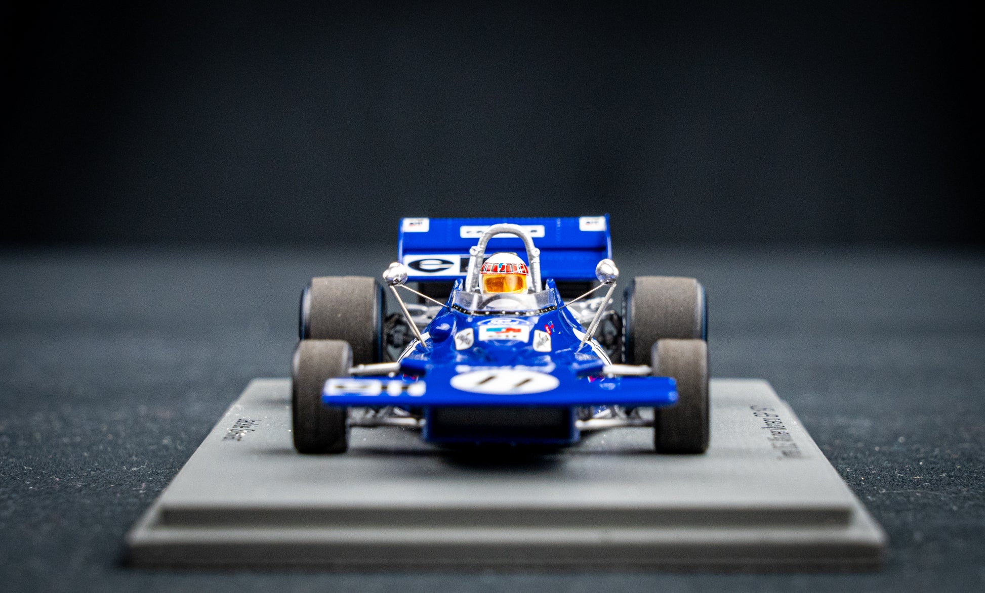 FIGURINE 1/18 JACKIE STEWART TYRRELL VROOM NOT PEINT FOR FIGURINE 1/18 JACKIE STEWART TYRRELL VROOM NOT PEINT FOR