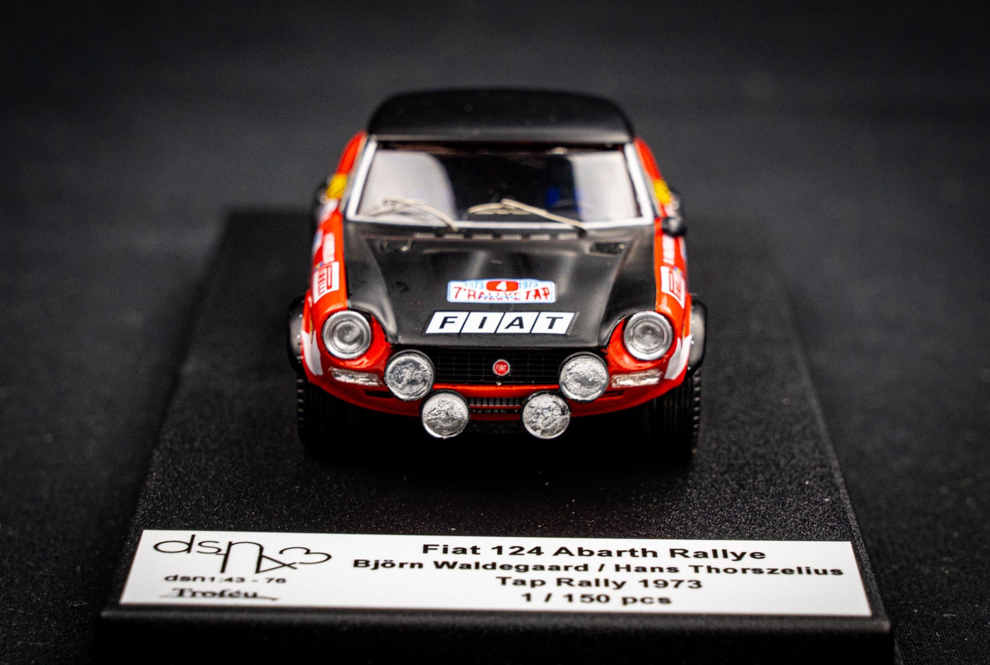 FIAT 124 Abarth Rallye lim. 150 pcs. #4 B. Waldegaard / H. Thorszelius - Rallye Portugal 1973 - Trofeu 1:43