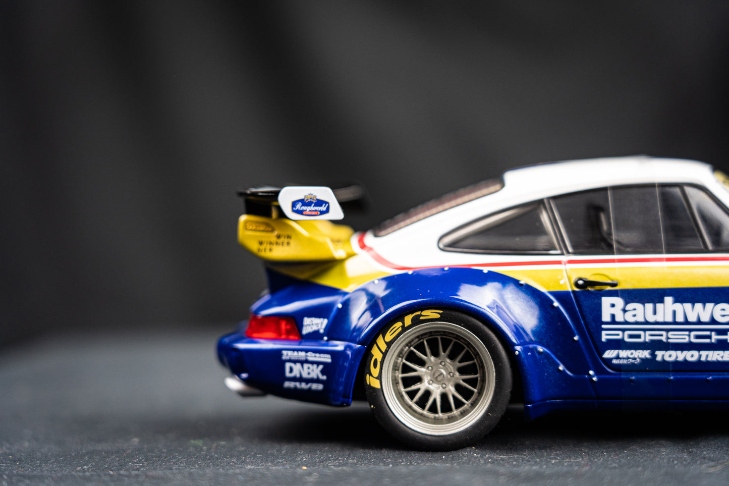 Porsche 911 (964) RWB Rauh - Welt 2022 blue / white / red / gold - Solido 1:18