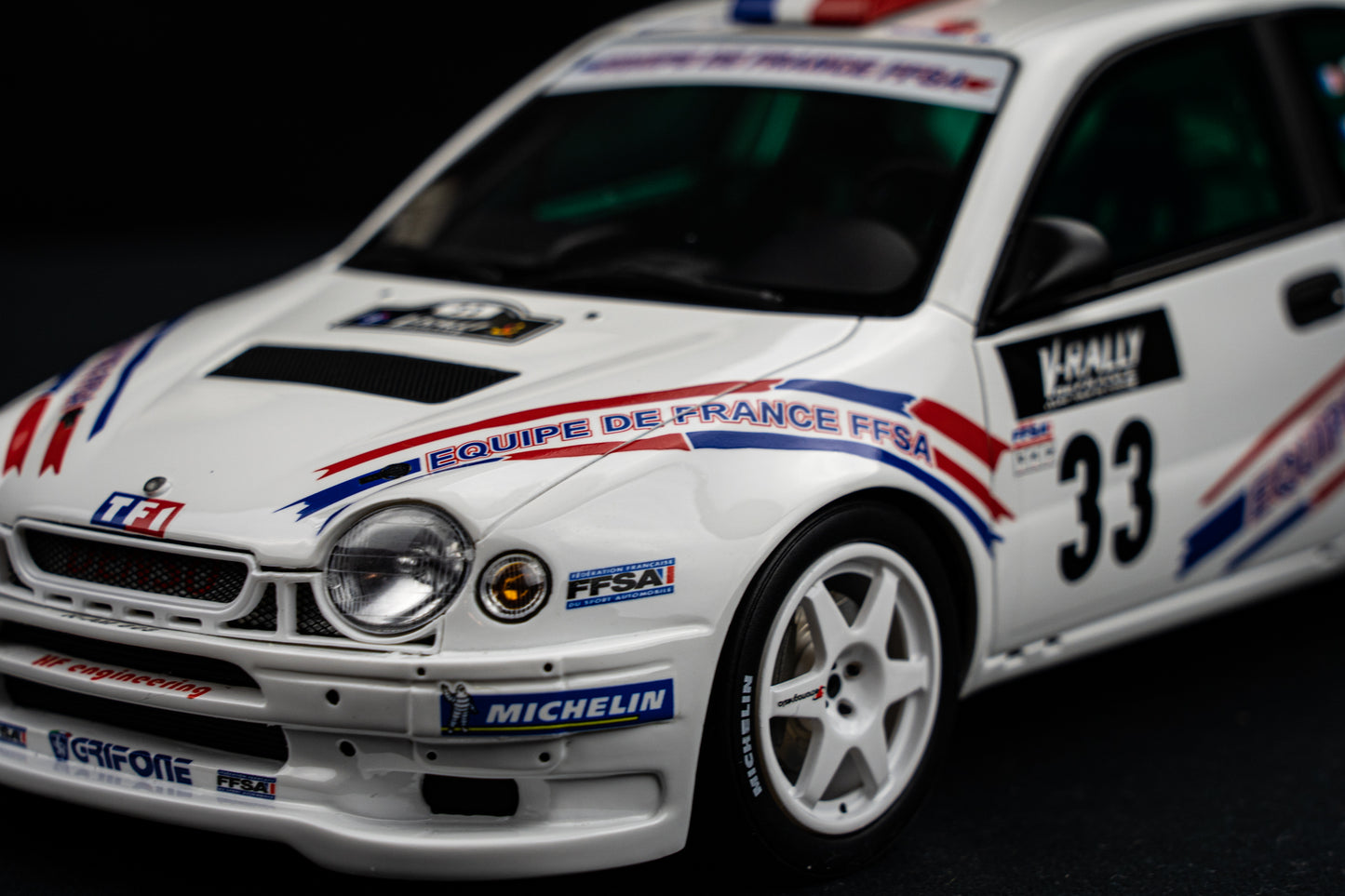 Toyota Corolla WRC #33 limited S. Loeb / D. Elena - Platz 9 Rallye Corsica 2000 - Otto Models 1:18