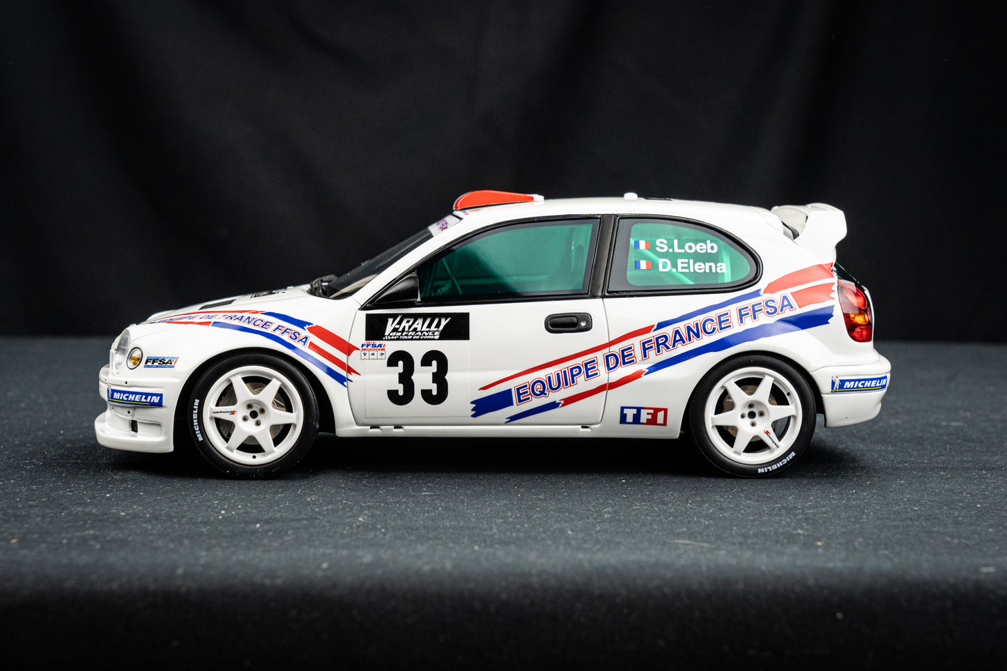 Toyota Corolla WRC #33 limited S. Loeb / D. Elena - Platz 9 Rallye Corsica 2000 - Otto Models 1:18