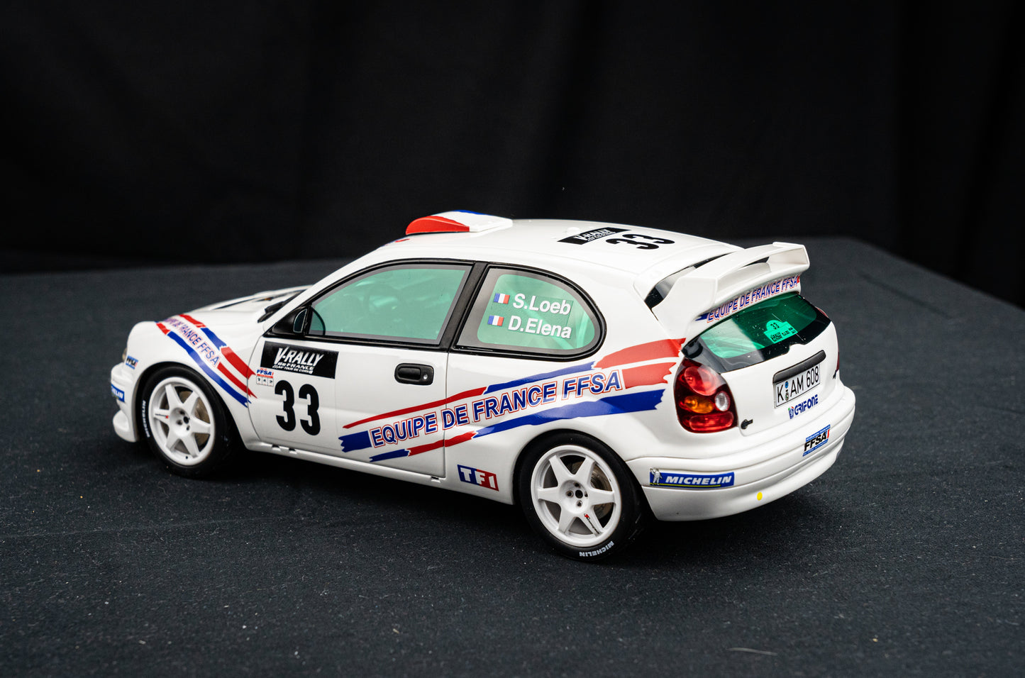 Toyota Corolla WRC #33 limited S. Loeb / D. Elena - Platz 9 Rallye Corsica 2000 - Otto Models 1:18