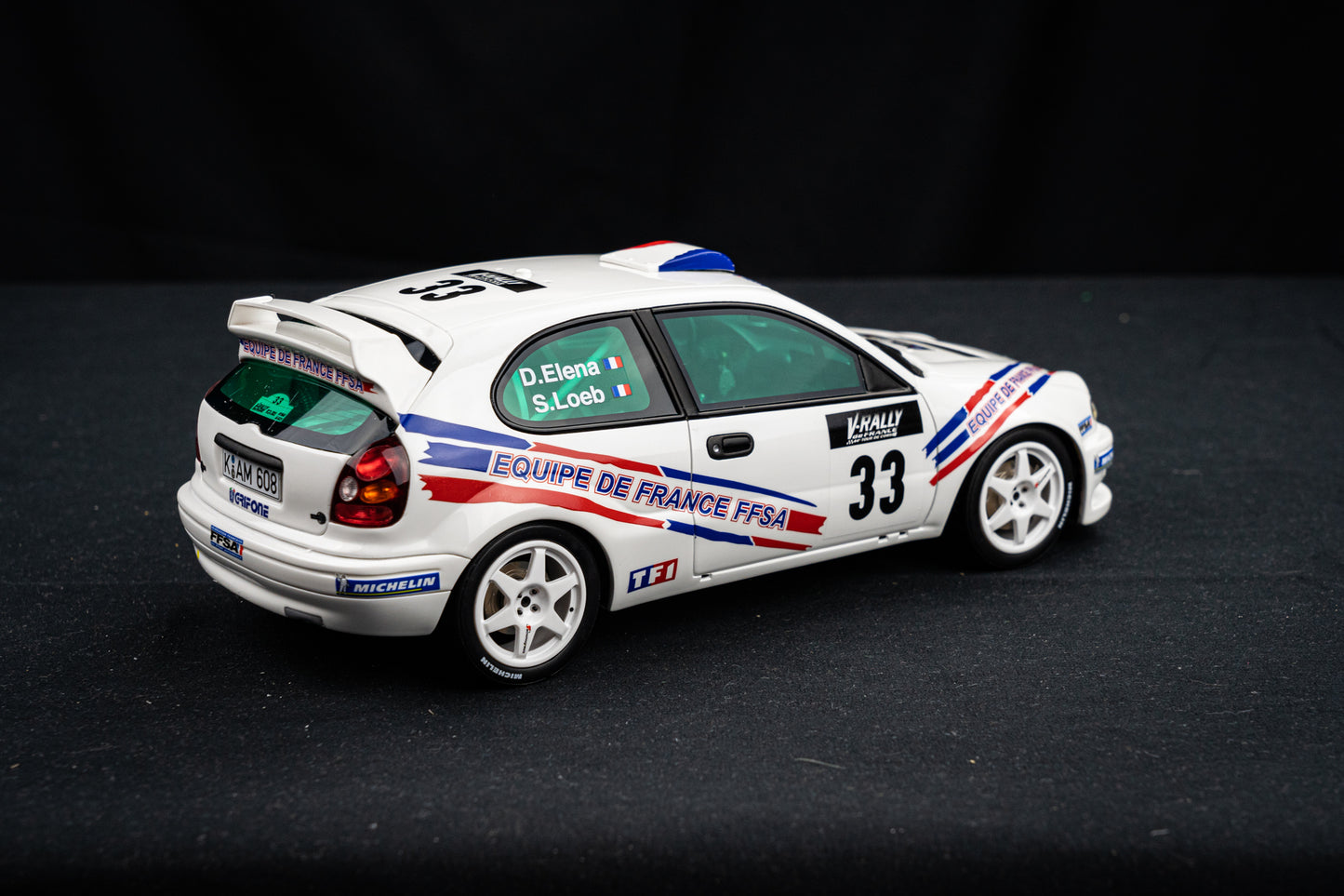 Toyota Corolla WRC #33 limited S. Loeb / D. Elena - Platz 9 Rallye Corsica 2000 - Otto Models 1:18