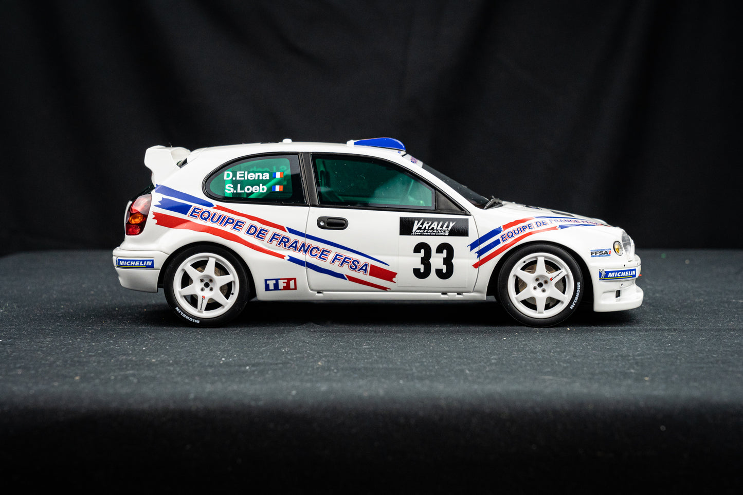 Toyota Corolla WRC #33 limited S. Loeb / D. Elena - Platz 9 Rallye Corsica 2000 - Otto Models 1:18