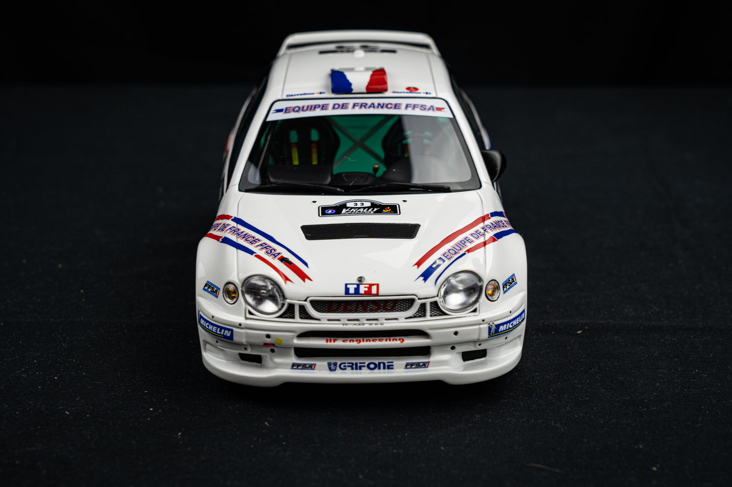 Toyota Corolla WRC #33 limited S. Loeb / D. Elena - Platz 9 Rallye Corsica 2000 - Otto Models 1:18