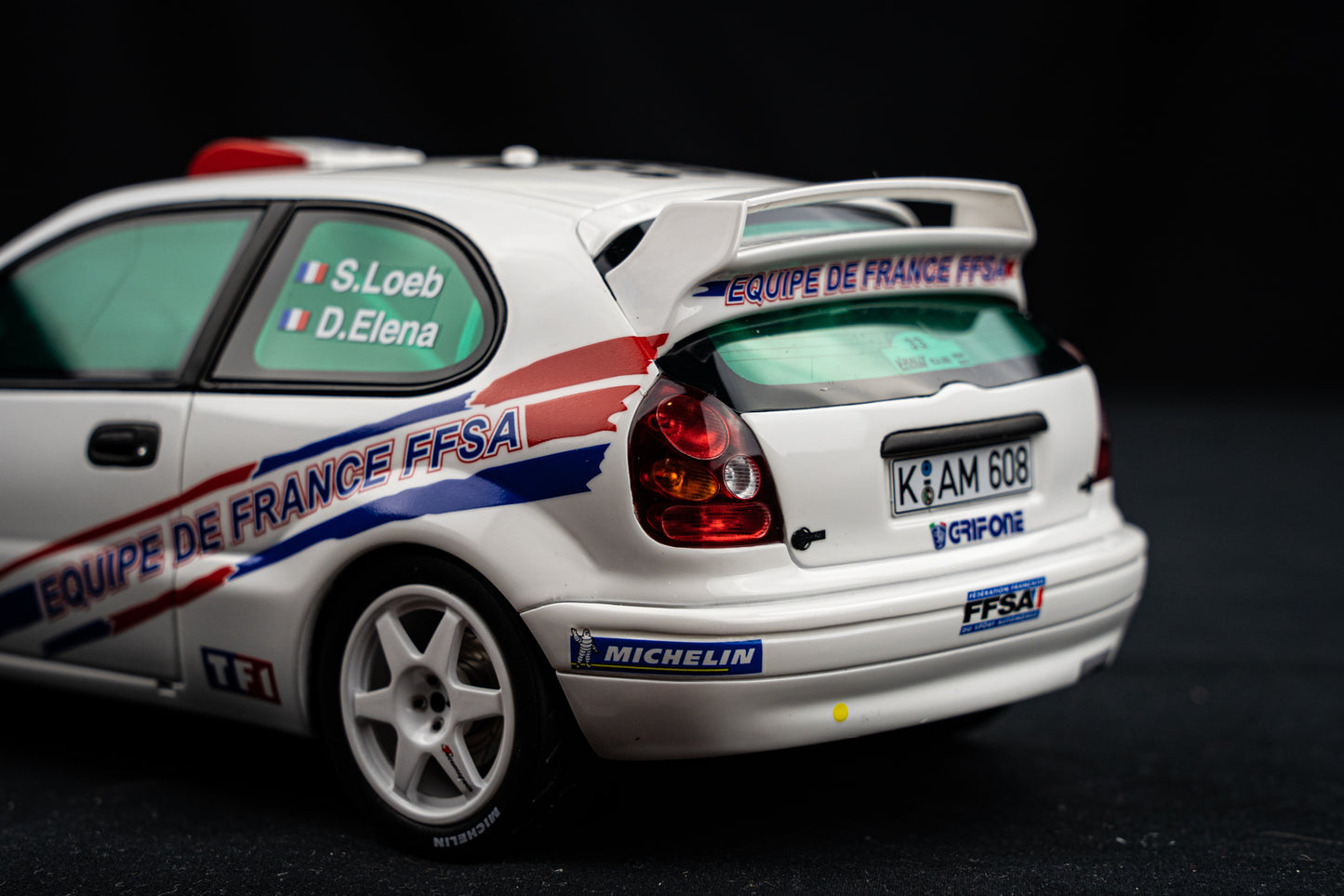 Toyota Corolla WRC #33 limited S. Loeb / D. Elena - Platz 9 Rallye Corsica 2000 - Otto Models 1:18