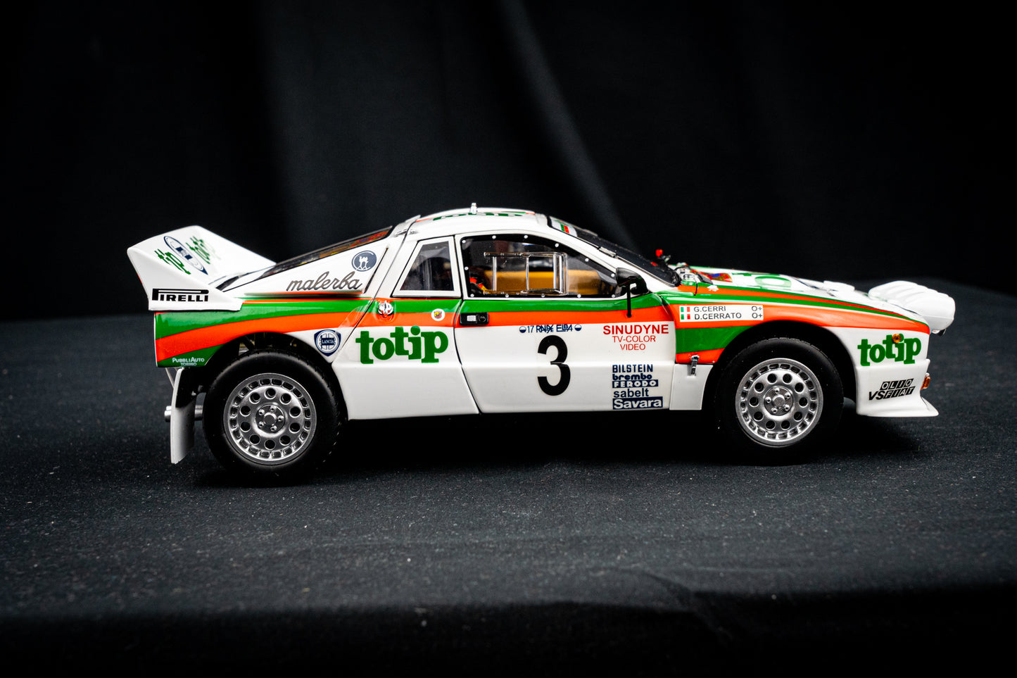 Lancia Rallye 037 #3 D. Cerrato / G. Cerri - Rallye Elba 1985 - Kyosho 1:18