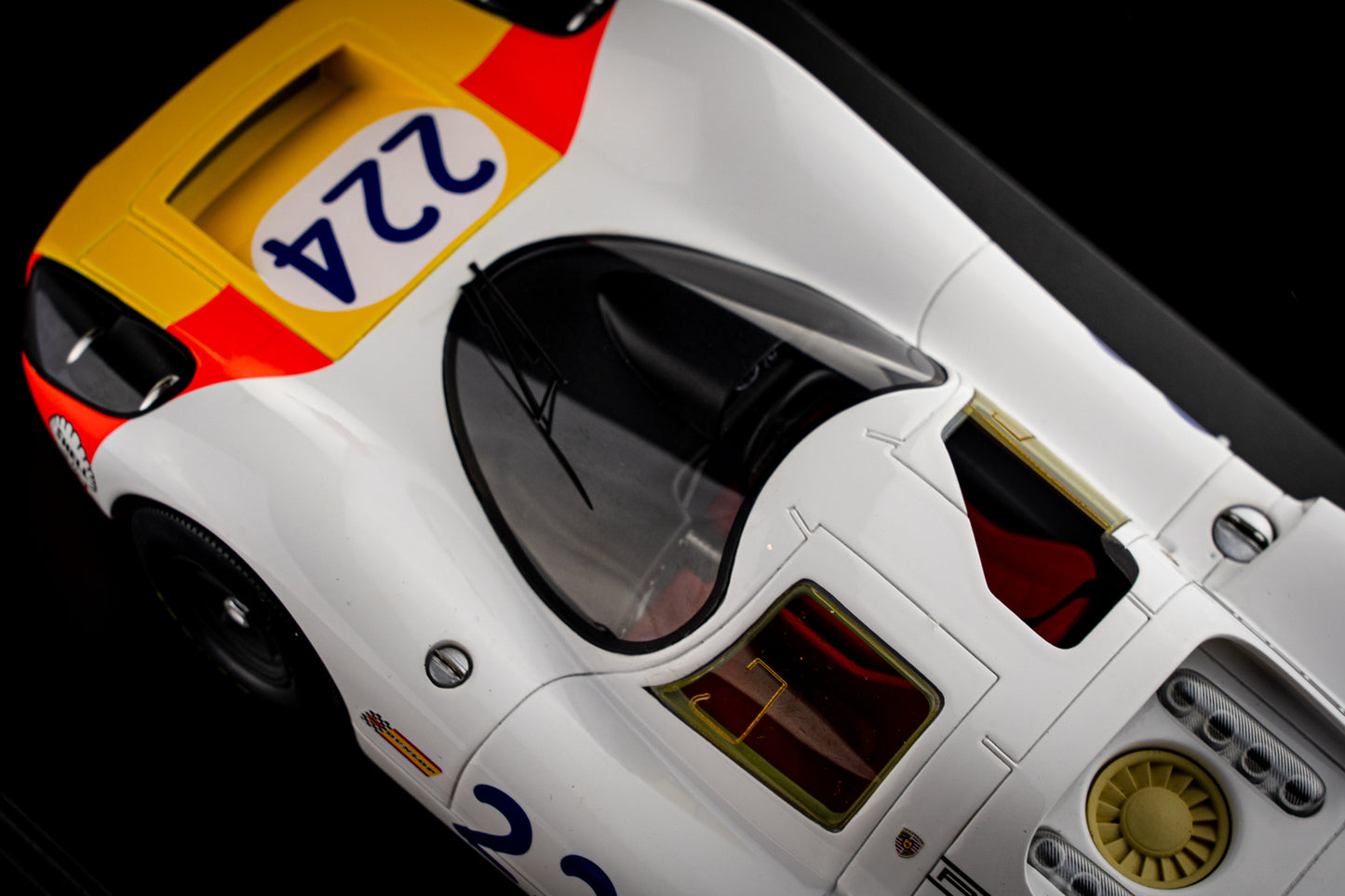 Porsche 907 #224 V. Elford / U. Maglioli - Winner Targa Florio 1968 - Spark 1:18