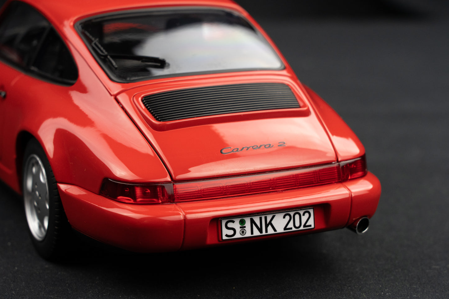 Porsche 911 964 Carrera 1990 rot - Norev 1:18