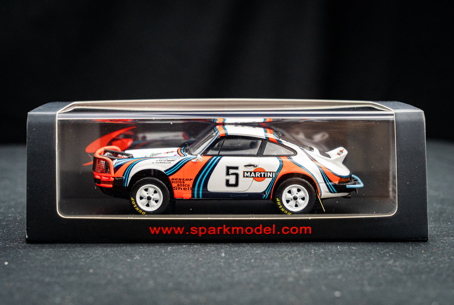 Porsche 911 SC 3.0 no.5 B. Waldegaard / H. Thorszelius - 4th Safari Rallye 1978 - Spark 1:43