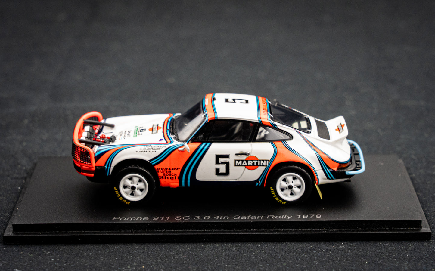 Porsche 911 SC 3.0 no.5 B. Waldegaard / H. Thorszelius - 4th Safari Rallye 1978 - Spark 1:43