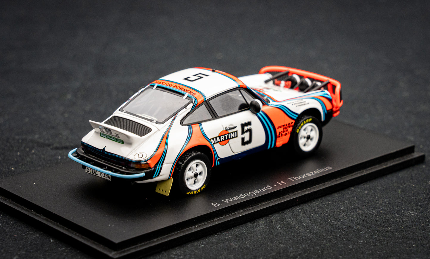 Porsche 911 SC 3.0 no.5 B. Waldegaard / H. Thorszelius - 4th Safari Rallye 1978 - Spark 1:43