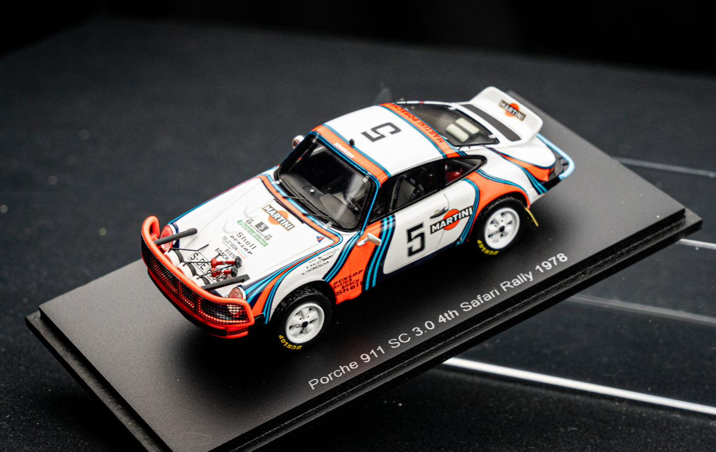 Porsche 911 SC 3.0 no.5 B. Waldegaard / H. Thorszelius - 4th Safari Rallye 1978 - Spark 1:43