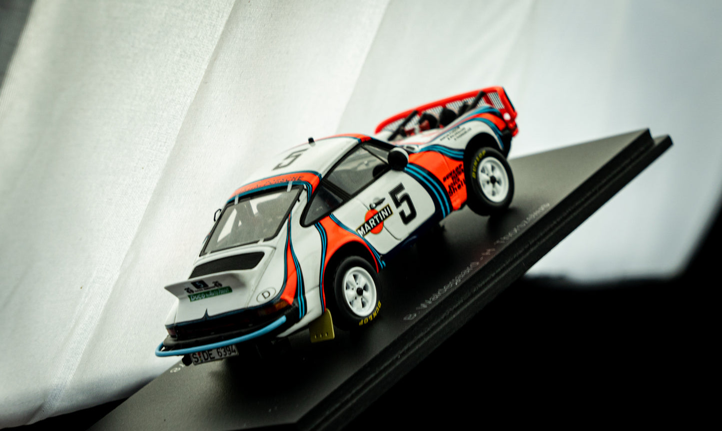 Porsche 911 SC 3.0 no.5 B. Waldegaard / H. Thorszelius - 4th Safari Rallye 1978 - Spark 1:43