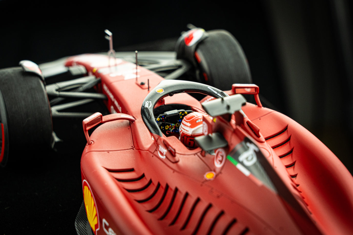 Charles Leclerc #16 Ferrari F1-75 / Winner Grand Prix von Bahrain 2022 - Looksmart 1:18