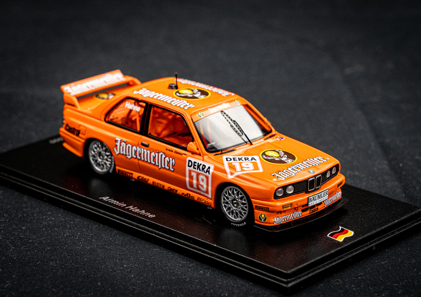 BMW M3 E30 lim. 500 Stk. no.19 Armin Hahne - Team Lindner DTM 1992 - Spark 1:43