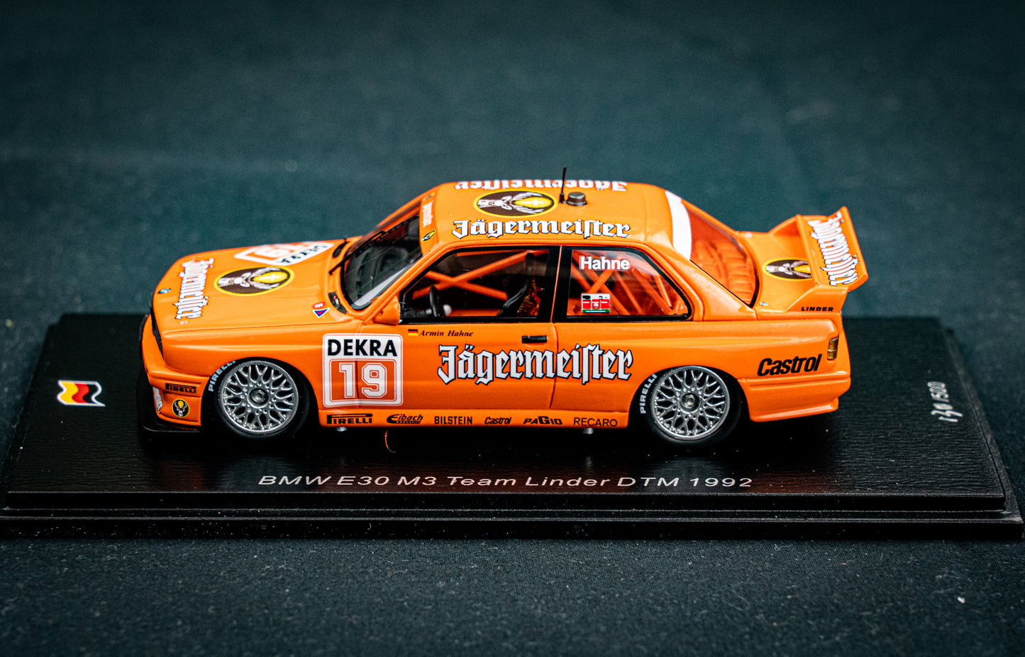 BMW M3 E30 lim. 500 Stk. no.19 Armin Hahne - Team Lindner DTM 1992 - Spark 1:43