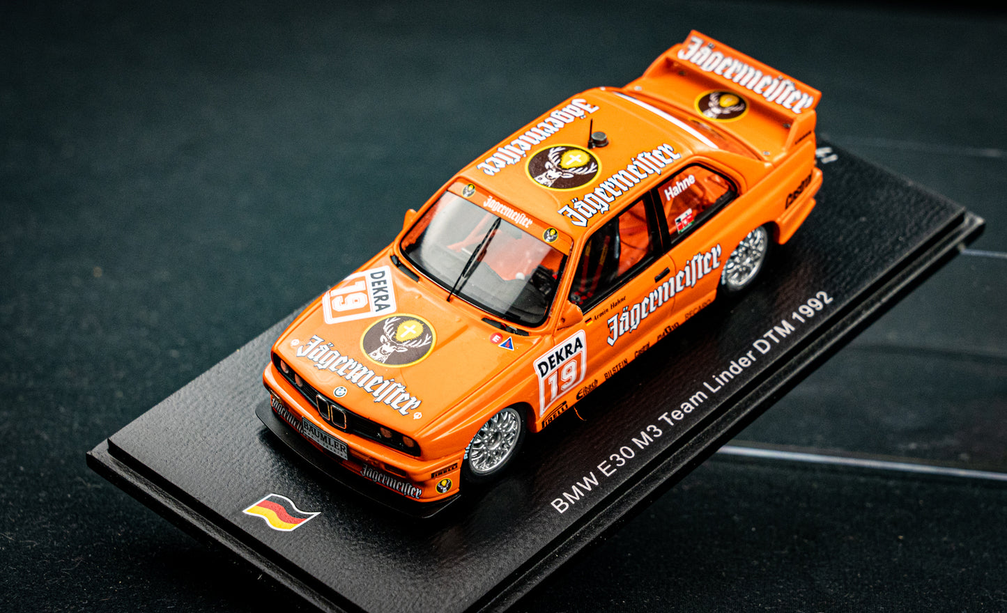 BMW M3 E30 lim. 500 Stk. no.19 Armin Hahne - Team Lindner DTM 1992 - Spark 1:43