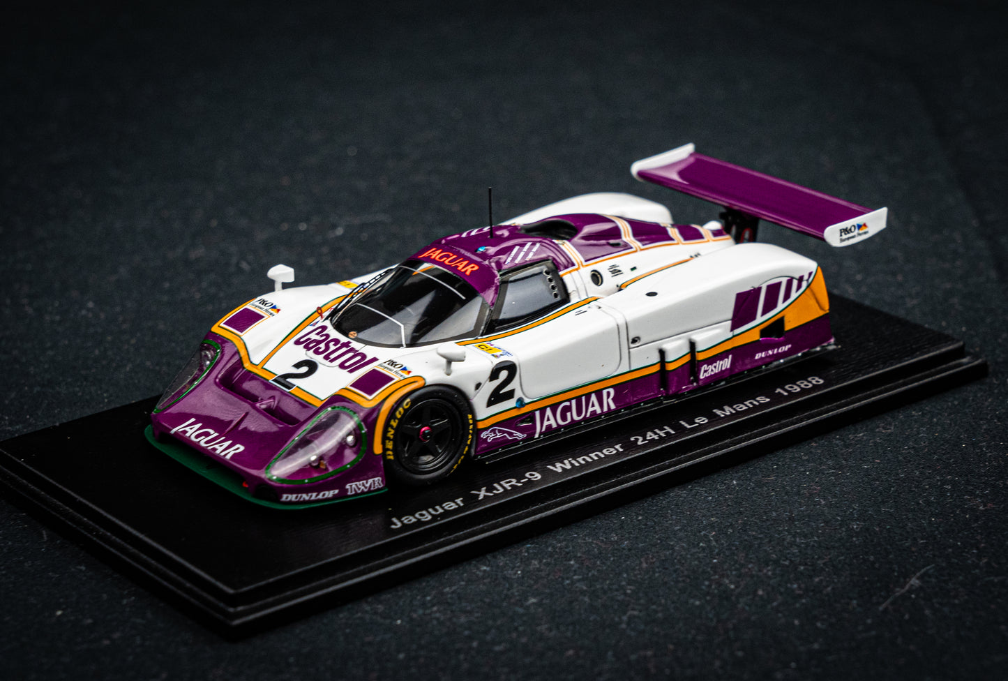 Jaguar XJR-9 #2  Lammers / Wallace / Dumfries - Sieger 24h LeMans 1988 - Spark 1:43