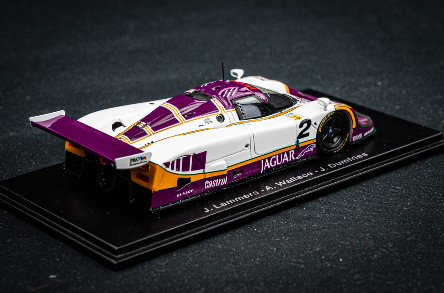 Jaguar XJR-9 #2  Lammers / Wallace / Dumfries - Sieger 24h LeMans 1988 - Spark 1:43