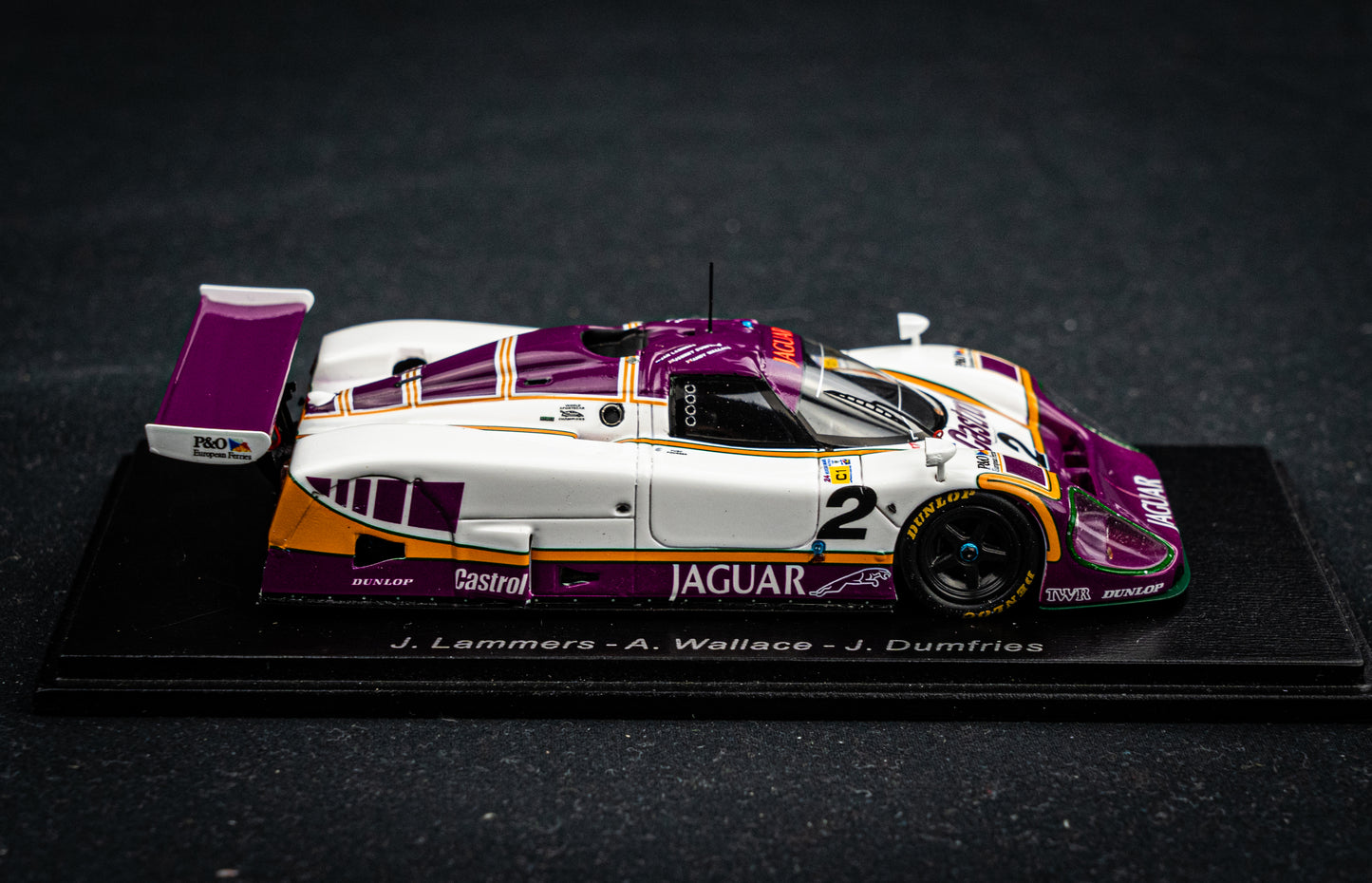 Jaguar XJR-9 #2  Lammers / Wallace / Dumfries - Sieger 24h LeMans 1988 - Spark 1:43