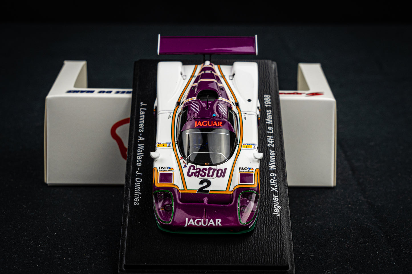 Jaguar XJR-9 #2  Lammers / Wallace / Dumfries - Sieger 24h LeMans 1988 - Spark 1:43