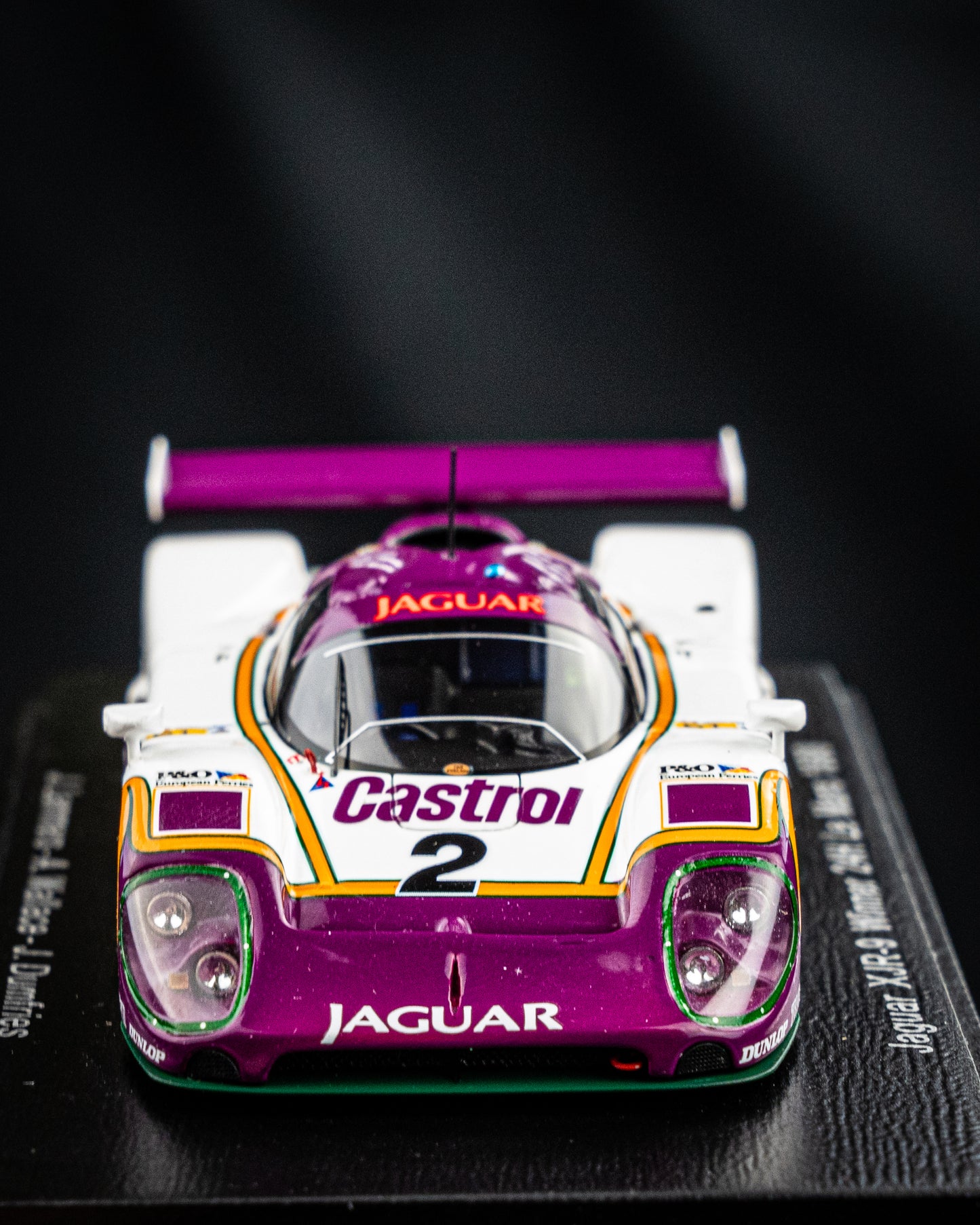 Jaguar XJR-9 #2  Lammers / Wallace / Dumfries - Sieger 24h LeMans 1988 - Spark 1:43