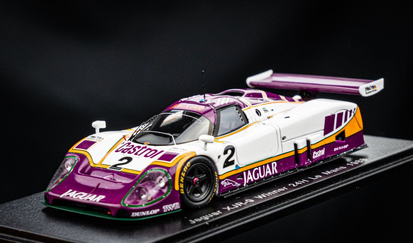 Jaguar XJR-9 #2  Lammers / Wallace / Dumfries - Sieger 24h LeMans 1988 - Spark 1:43