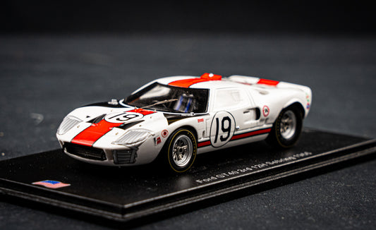 Ford GT40 lim. edition 500 Stk. #19 S.Scott / B.Revson - 3rd 12h Sebring 1966 1:43