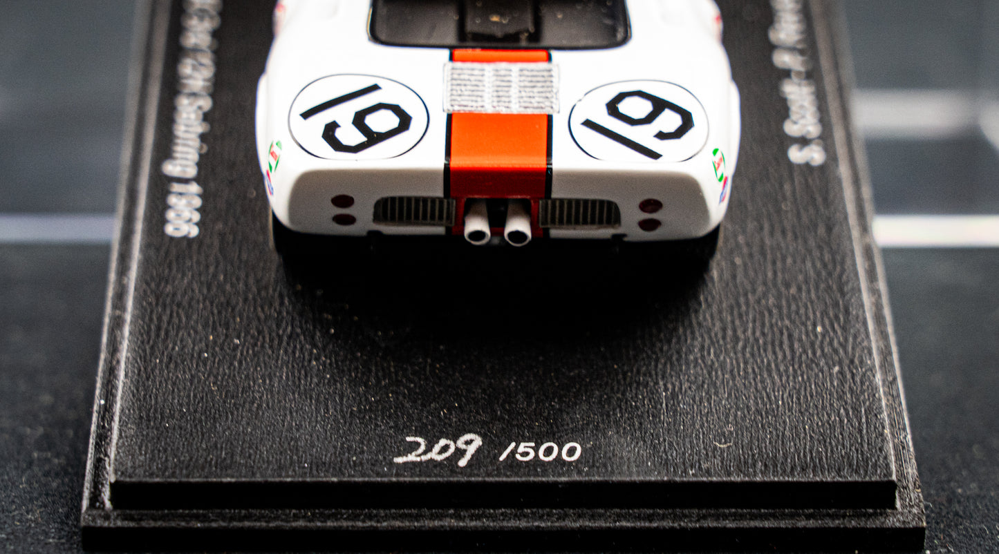 Ford GT40 lim. edition 500 Stk. #19 S.Scott / B.Revson - 3rd 12h Sebring 1966 1:43