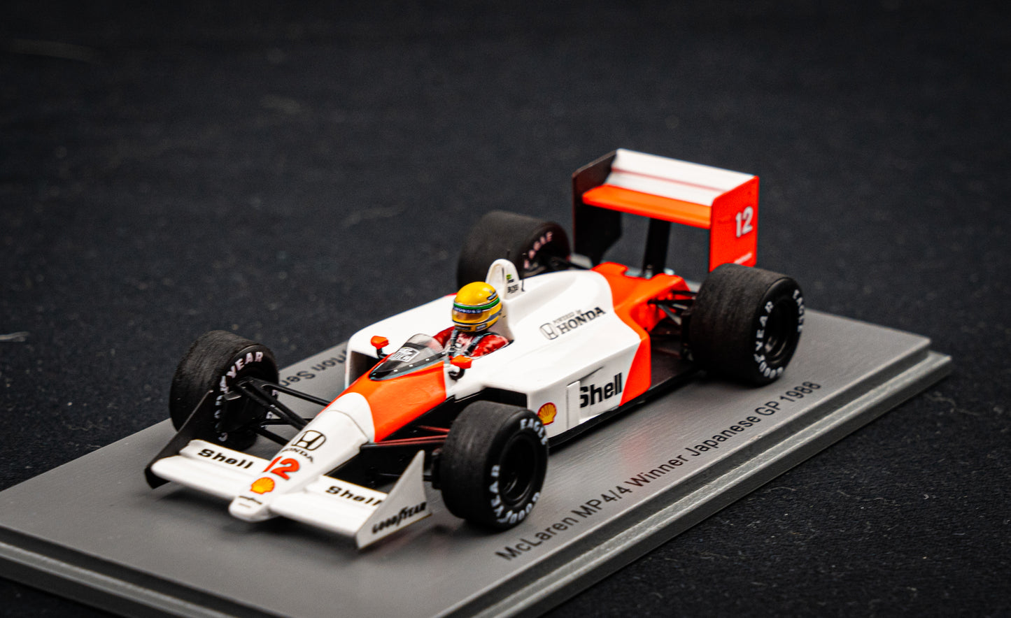 McLaren MP4/4 #12 Ayrton Senna Winner GP Japan / Suzuka 1988 - Spark 1:43