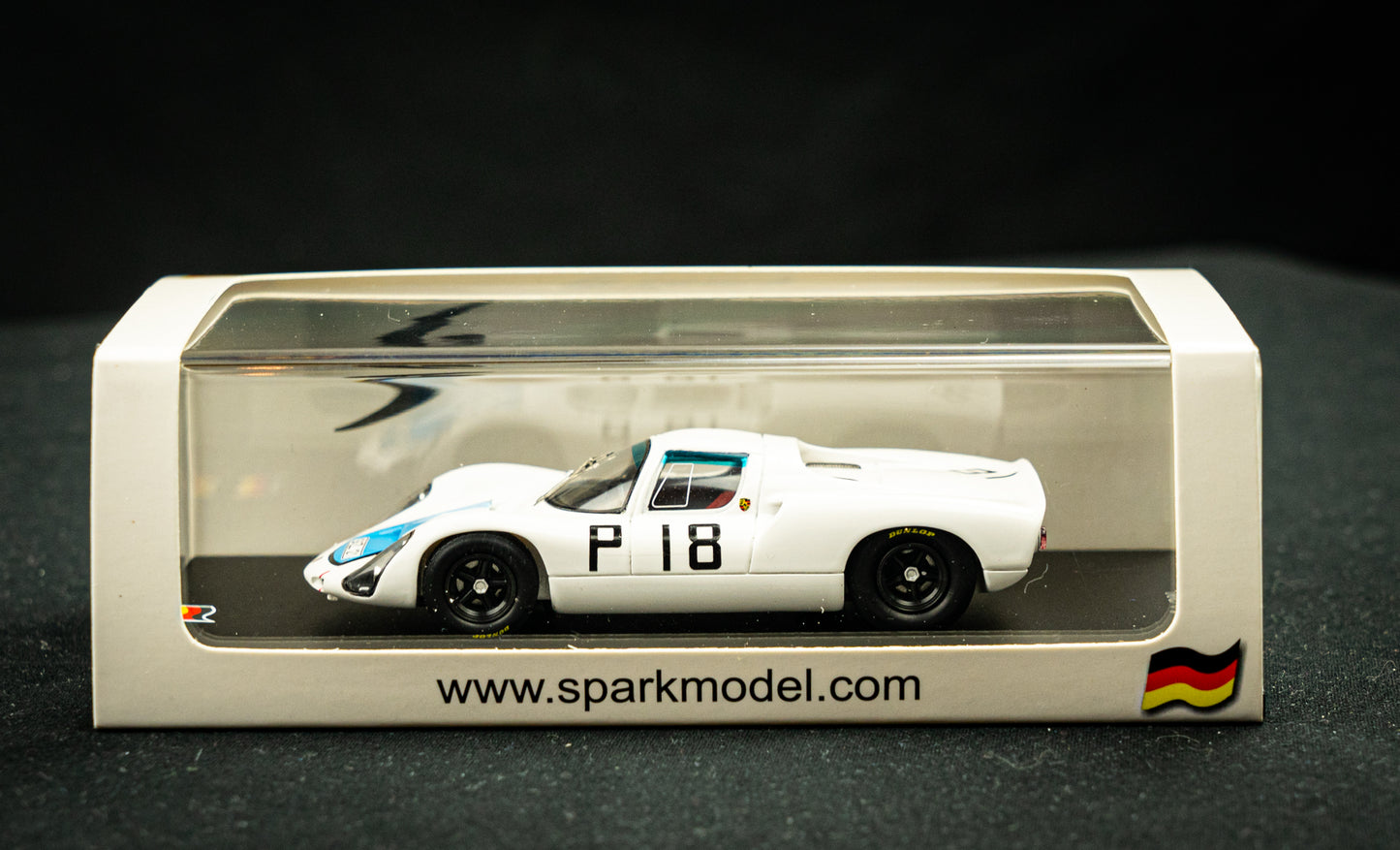 Porsche 910 #18 lim. edition 300 Stk. 3rd 1000km Nürburgring 1967 - Neerpasch / Elford Spark 1:43