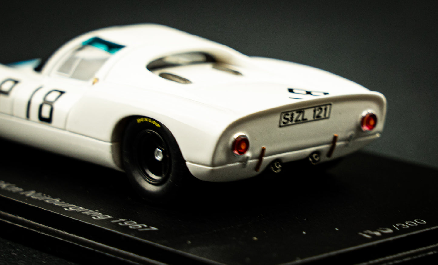 Porsche 910 #18 lim. edition 300 Stk. 3rd 1000km Nürburgring 1967 - Neerpasch / Elford Spark 1:43