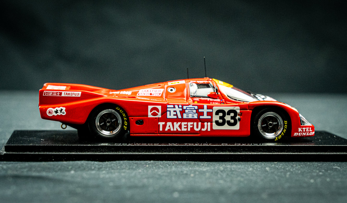 Porsche 962C #33 Haywood / Taylor / Rydell - 24h LeMans 1990 1:43 Spark