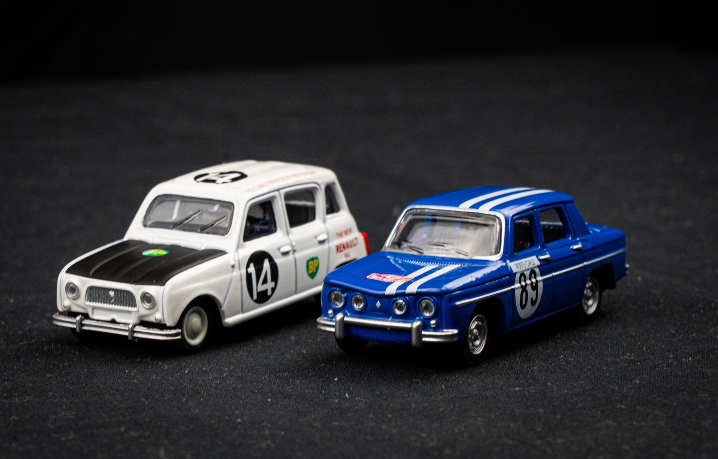 Renault 4 #14 Safari Rallye 1962 & Renault 8 Gordini #89 Rallye Monte Carlo 1969 - Norev 1:64