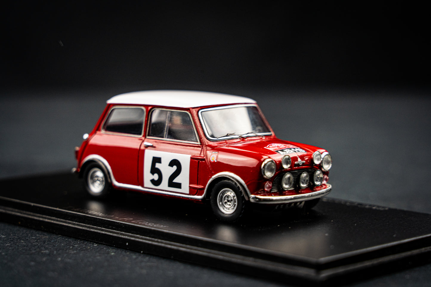 BMC Mini Cooper S #52 Mäkinen / Easter - Winner Rallye Monte Carlo 1965 - Spark 1:43