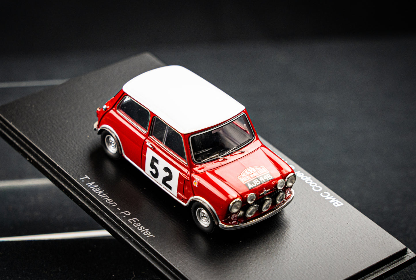 BMC Mini Cooper S #52 Mäkinen / Easter - Winner Rallye Monte Carlo 1965 - Spark 1:43