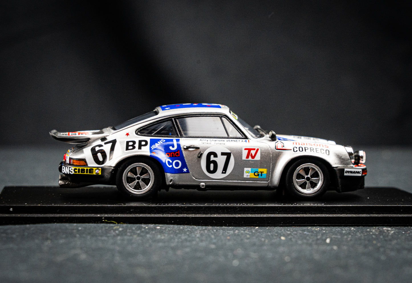 Porsche 911 RS 3.0 #67 Verney/Fontaine/Tarnaud - 11th 24h LeMans 1975 - Spark 1:43