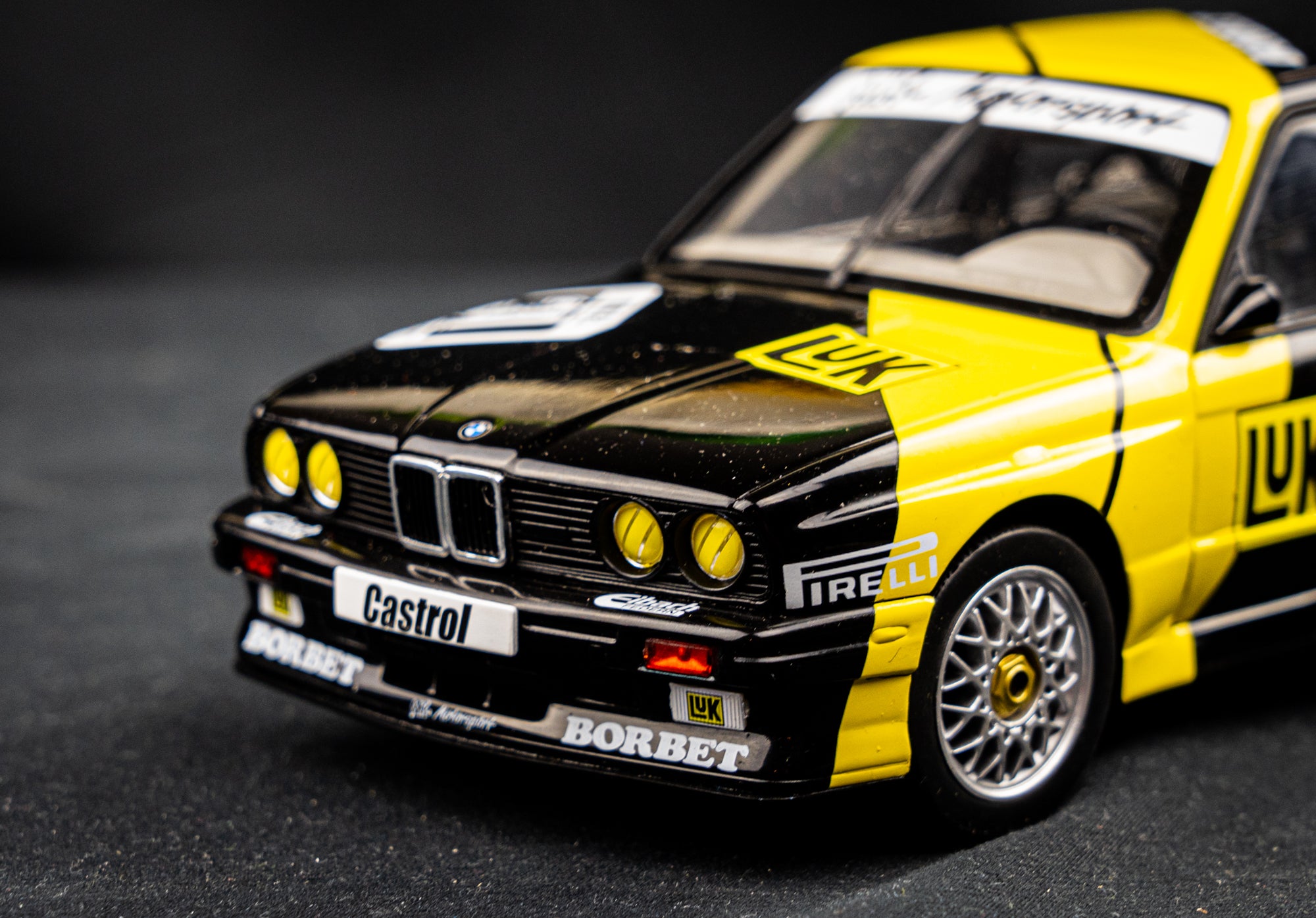 BMW M3 E30 #31 Kurt Thiim - DTM 1988 1:18 Solido – Racecom Shop