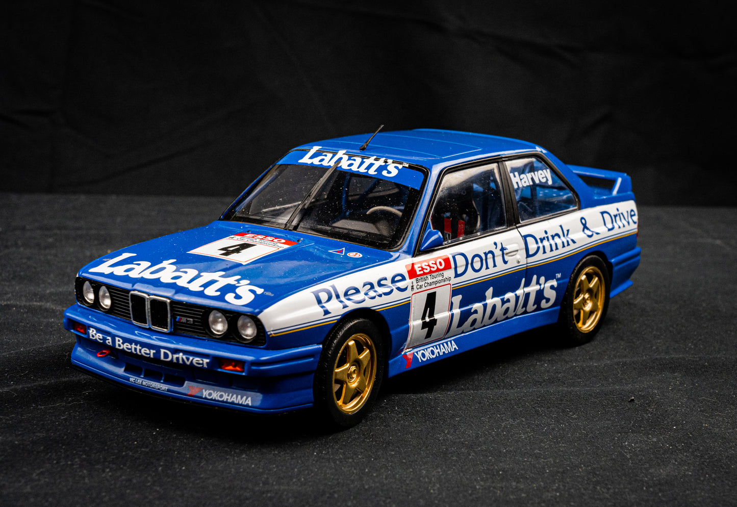 BMW M3 E30 #4 Tim Harvey - BTCC 1991 1:18 Solido