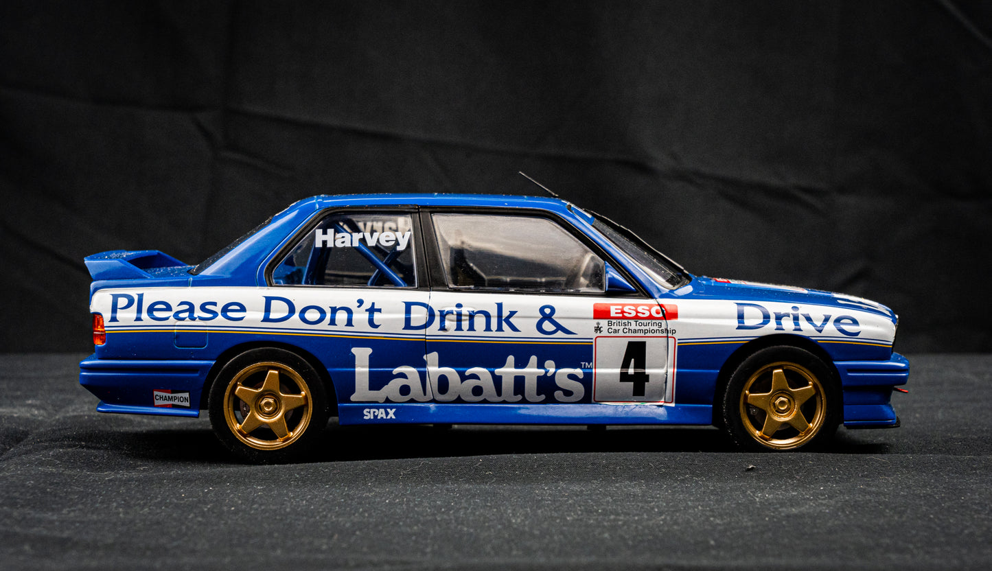 BMW M3 E30 #4 Tim Harvey - BTCC 1991 1:18 Solido