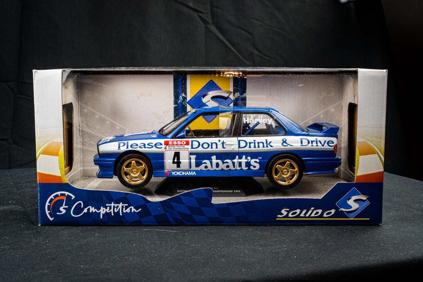 BMW M3 E30 #4 Tim Harvey - BTCC 1991 1:18 Solido